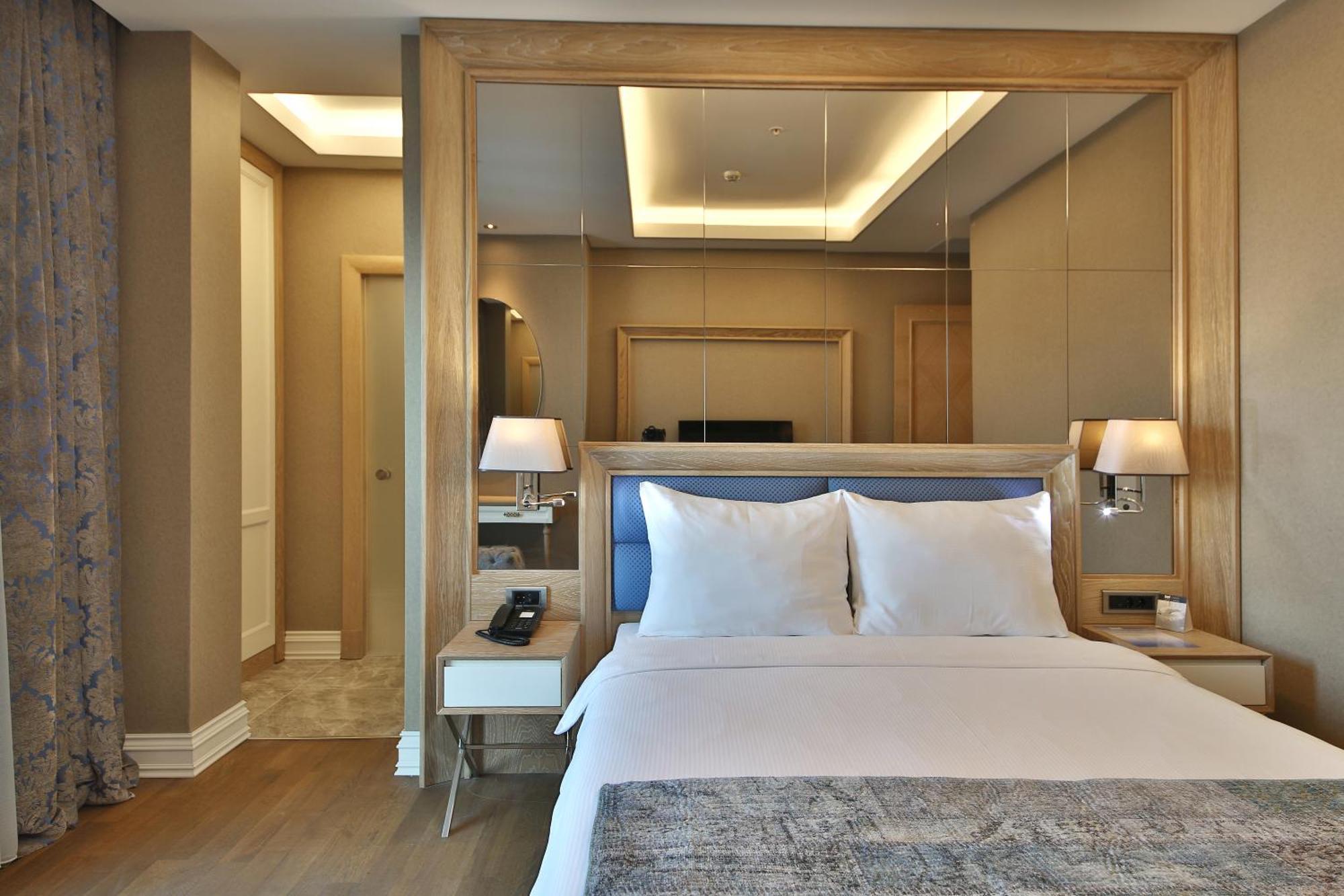 Bof Hotels Ceo Suites Atasehir Istanboel Buitenkant foto