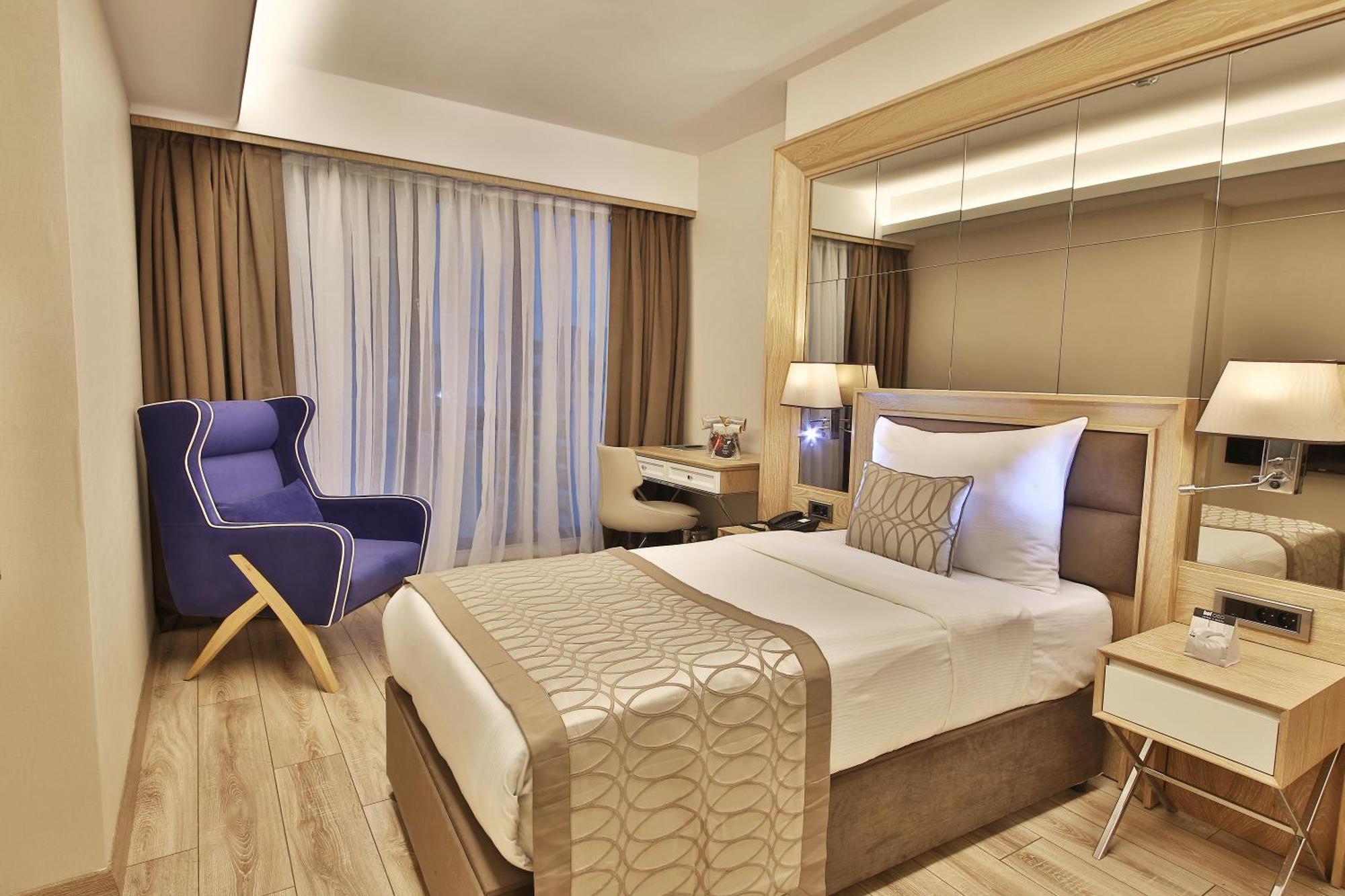 Bof Hotels Ceo Suites Atasehir Istanboel Buitenkant foto